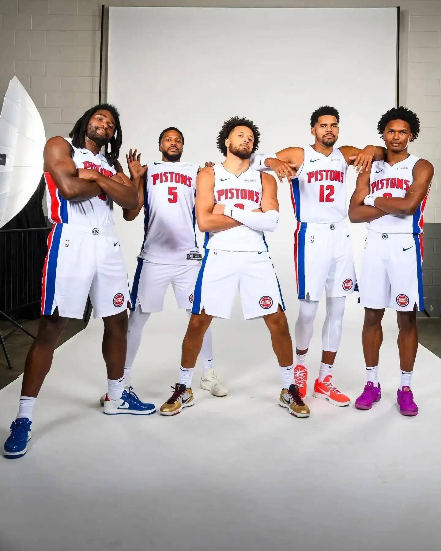 葡媒：鲁伊-科斯塔即将连任本菲卡主席，竞争对手已承认败选（葡萄牙媒体称：鲁伊·科斯塔将连任本菲卡主席，竞选对手已认输）