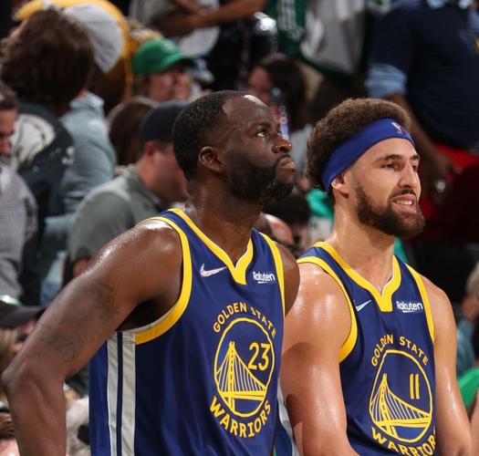 马德兴：海港三连冠胜在稳定二字；塞蒂恩下课因率队员讨薪（马德兴：海港三连冠源自稳定；塞蒂恩因带队讨薪遭下课）