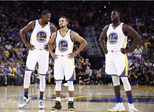 战绩碾压！阿森纳对捷克球队8胜2平保持不败，得失球27-3（优势尽显！阿森纳对捷克球队8胜2平未尝一败，得失球27-3）